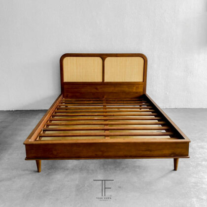 Tempat Tidur Seyna