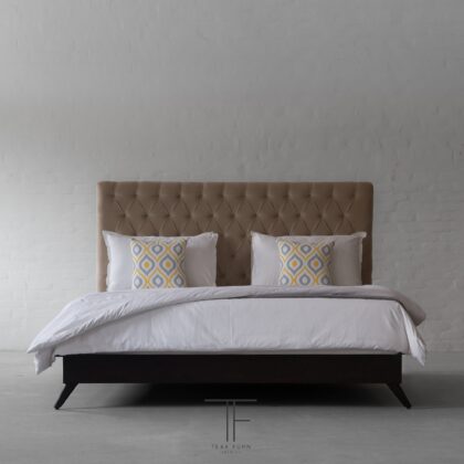 Tempat Tidur Claude
