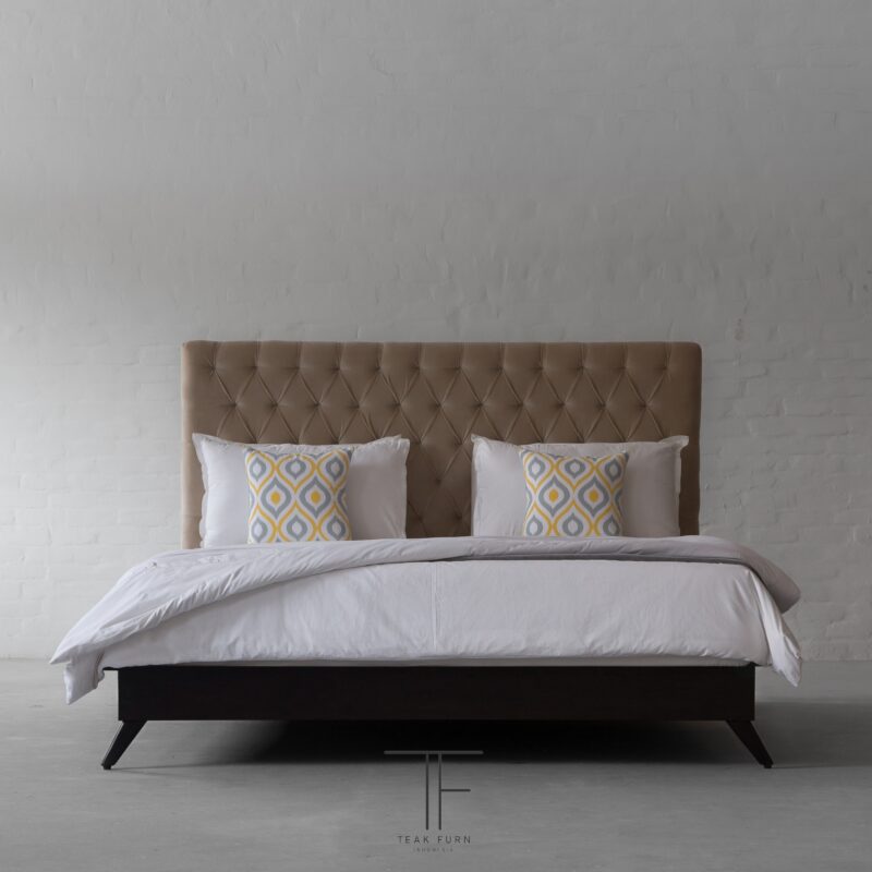 Tempat Tidur Claude