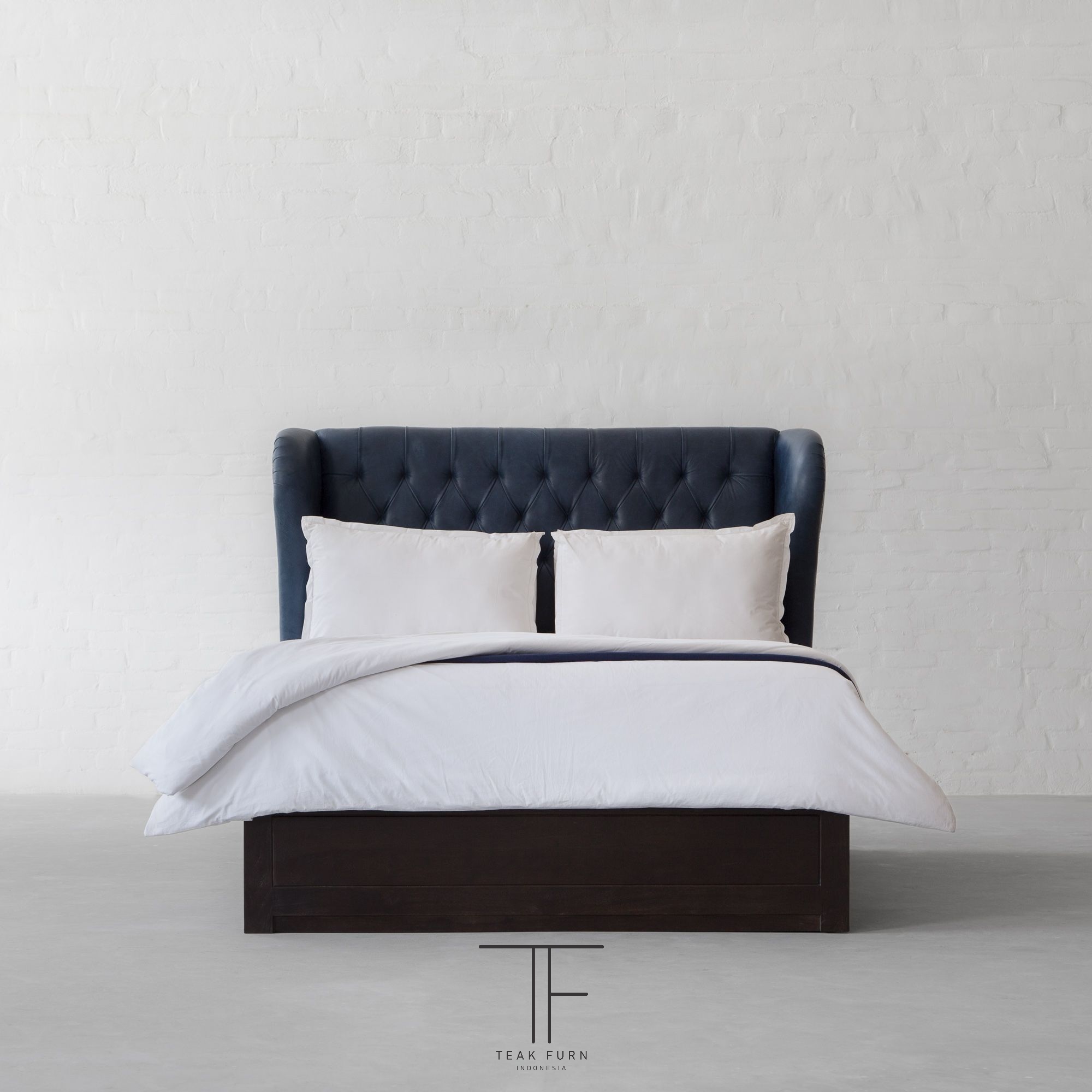 Tempat Tidur Jullian Blue