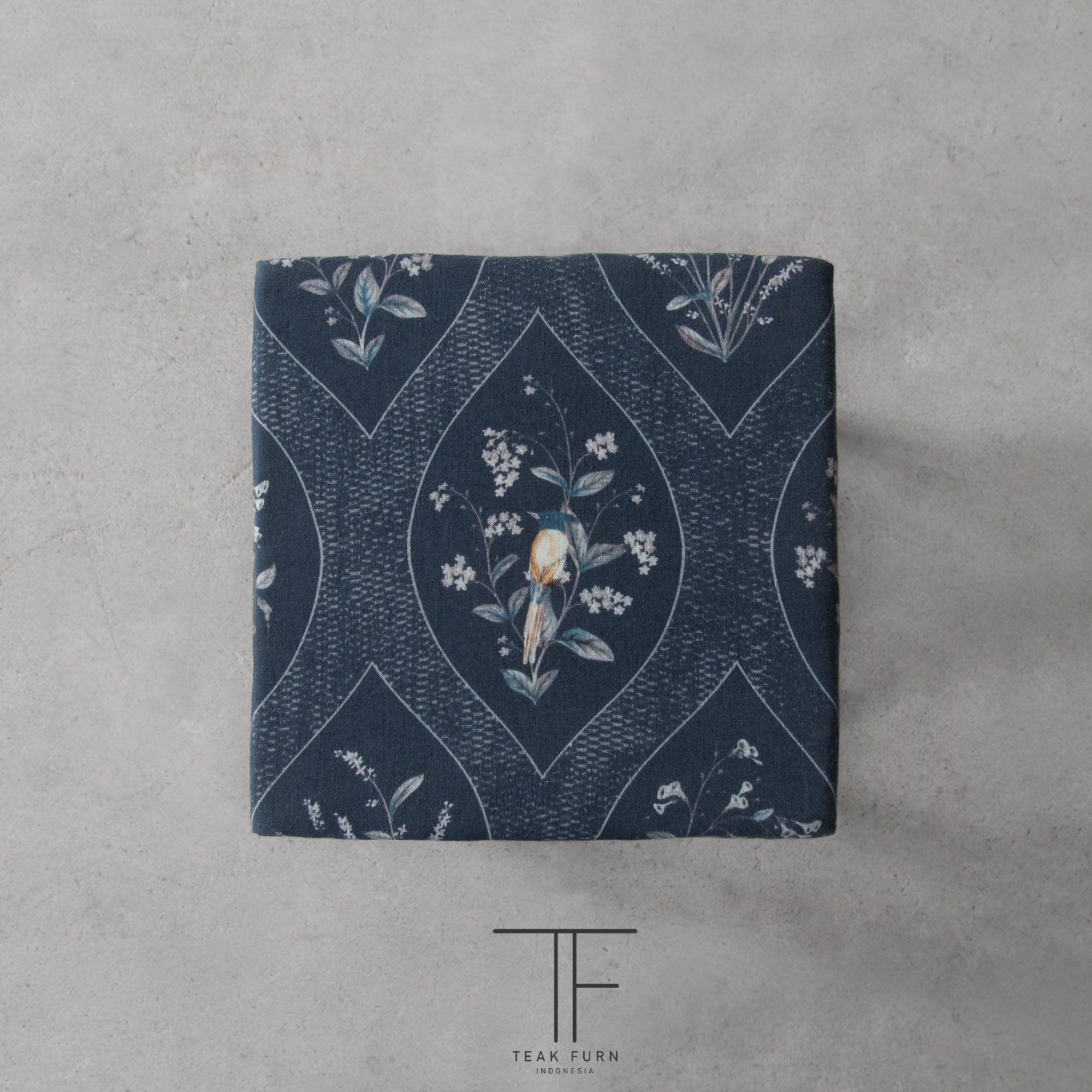 Meja Floyd - Image 5