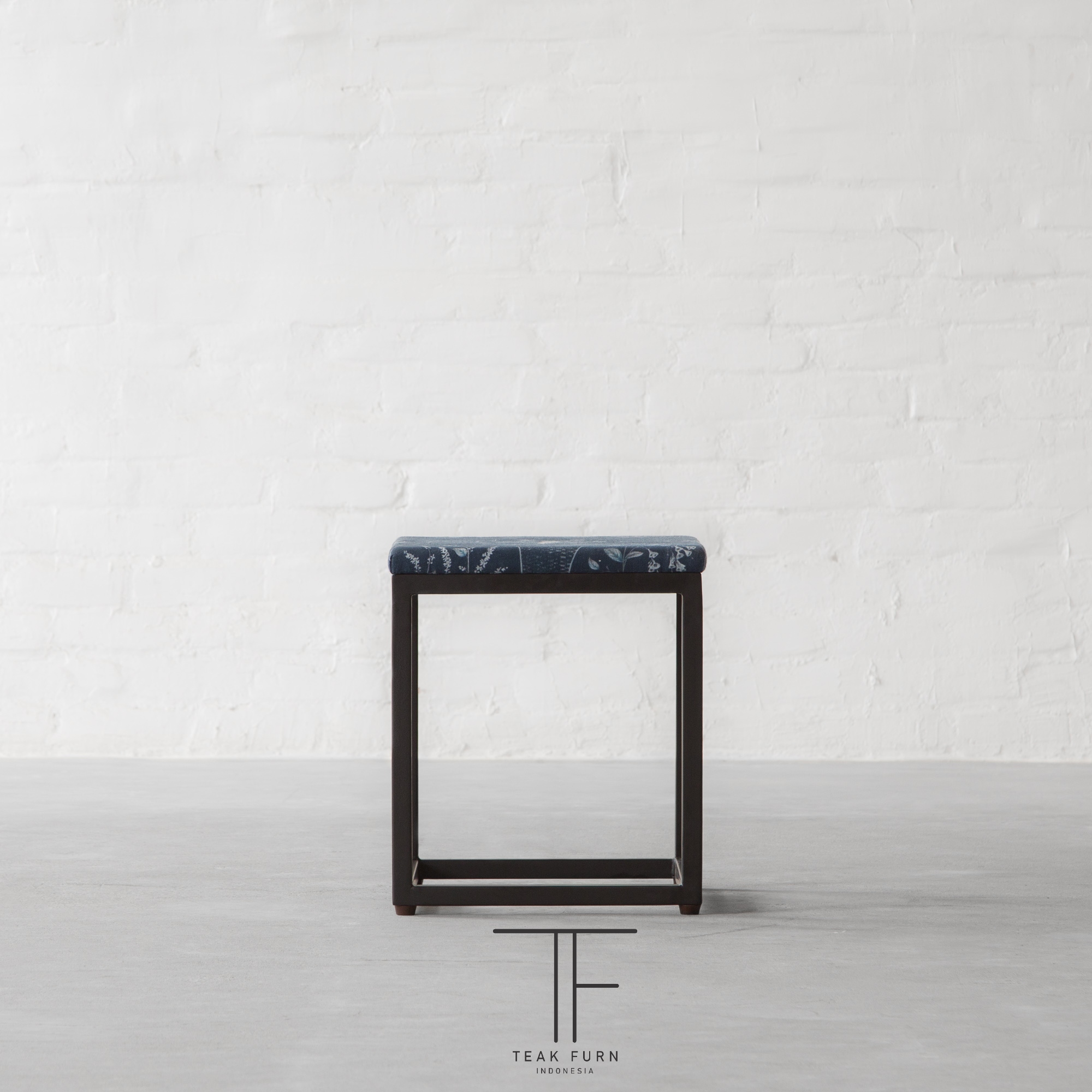 Meja Floyd - Image 7