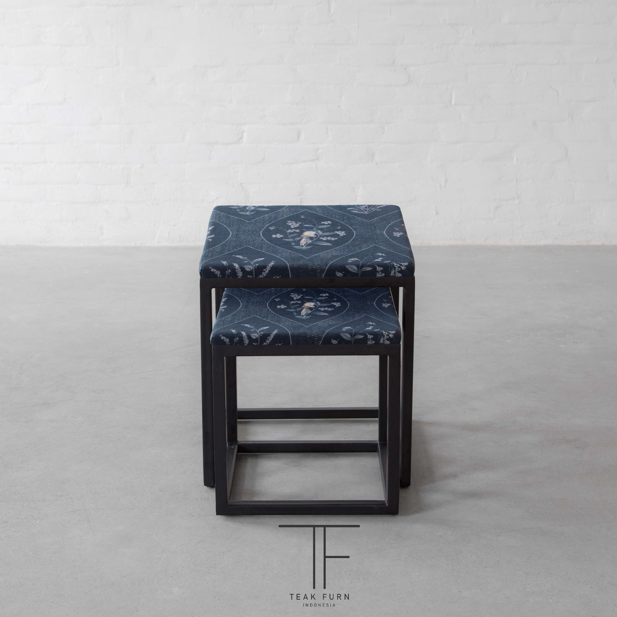 Meja Floyd - Image 9