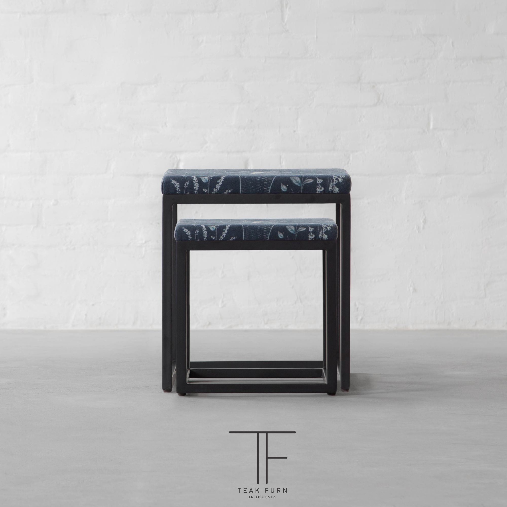 Meja Floyd - Image 10