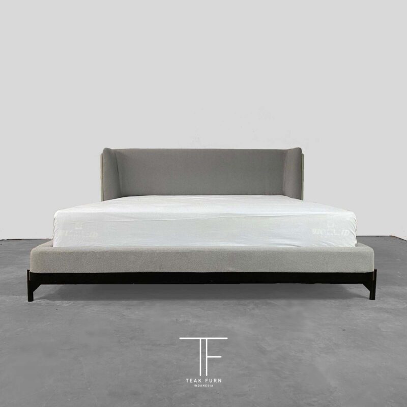Tempat Tidur Naya