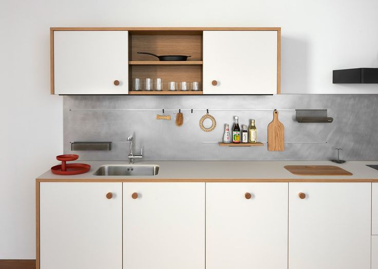 5 Model Rak Piring Kayu untuk Dapur Bernuansa Japandi