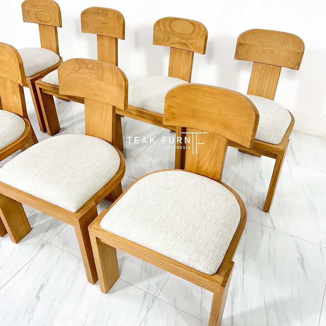 Erine Chair